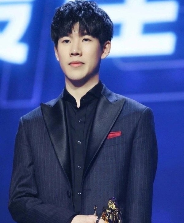 又能瞬时前 又能瞬时前